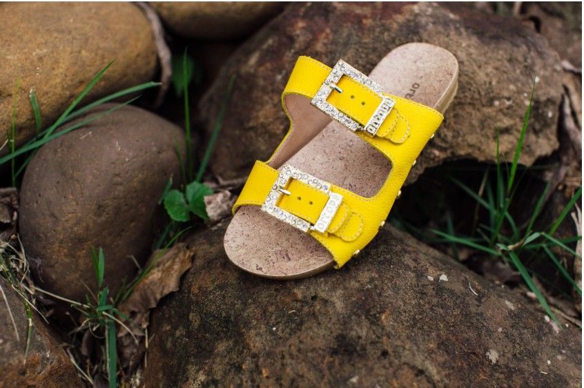 Birkenstocks Are Known For Their Adjustable Straps, Which Allow You To Customize The Fit.